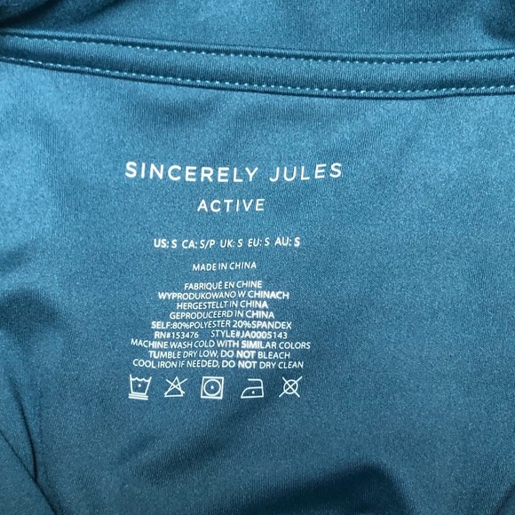 Sincerely Jules Active 1/4 Zip Cropped Top size S - Picture 4 of 6